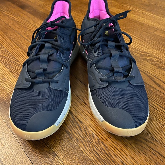 P George - Picture 2 of 8